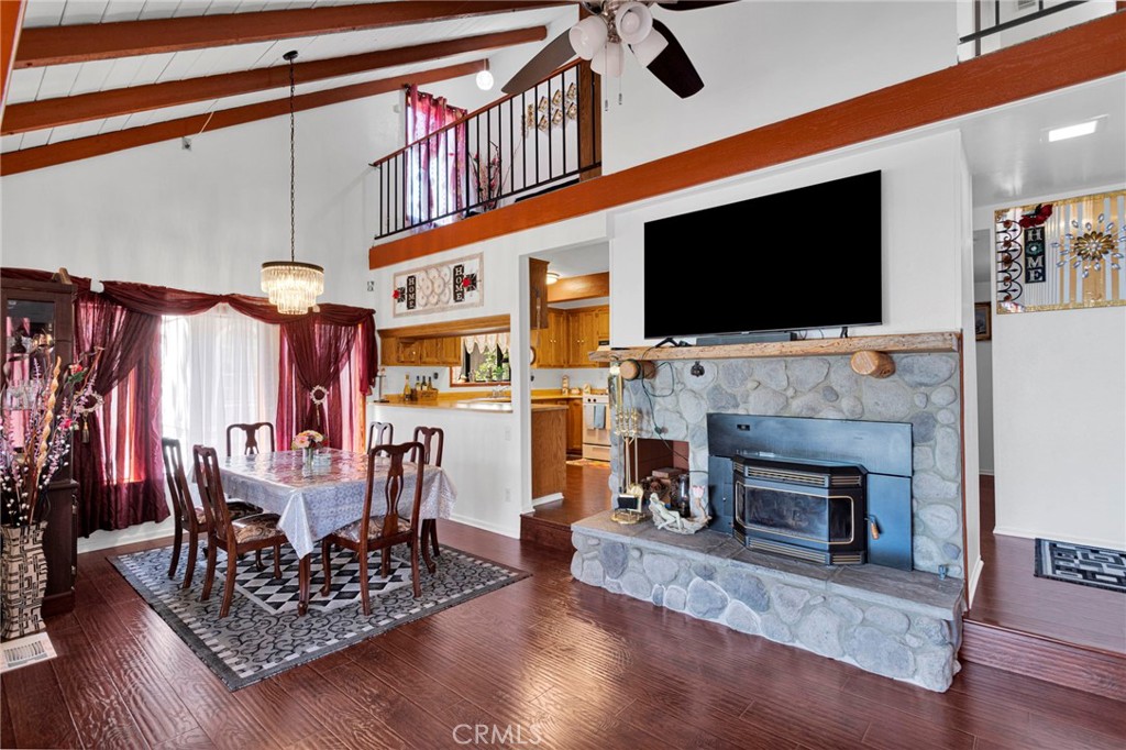 30772 Knoll View Property Photo 4