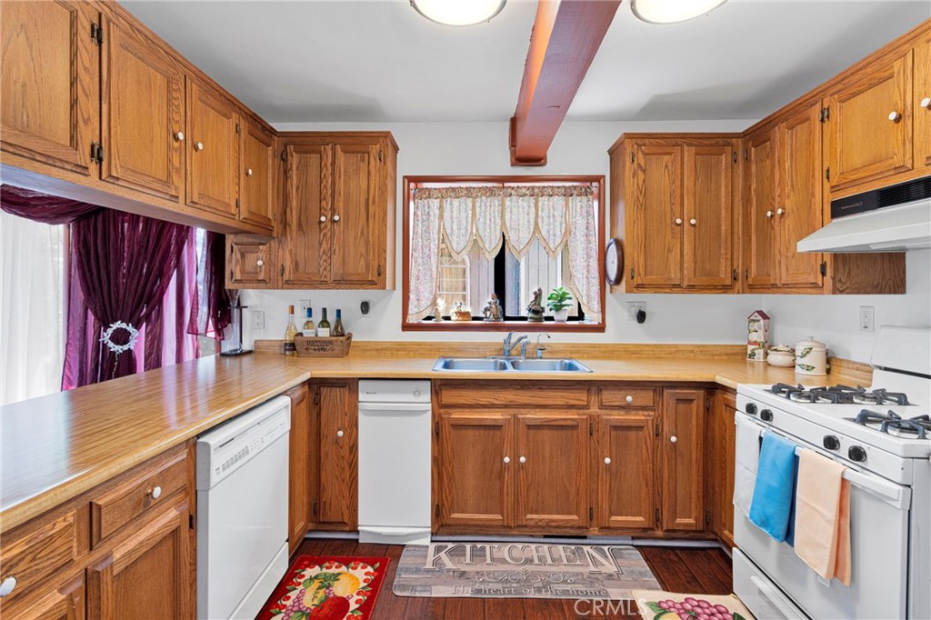 30772 Knoll View Property Photo 7