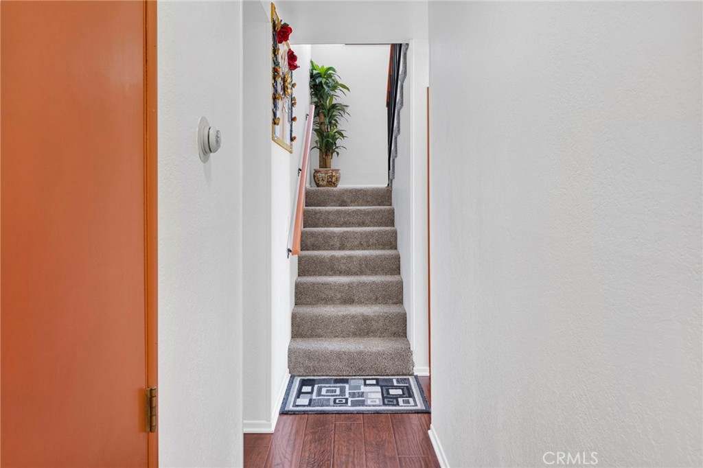 30772 Knoll View Property Photo 9