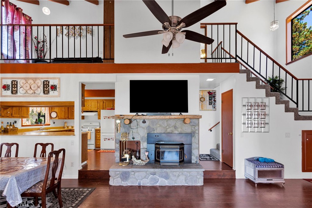 30772 Knoll View Property Photo 17