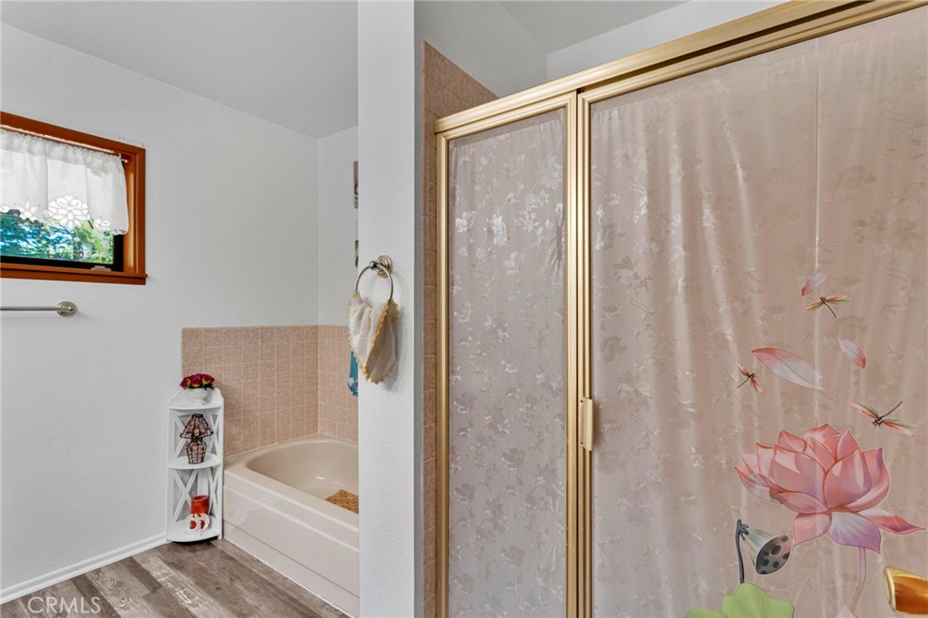 30772 Knoll View Property Photo 34