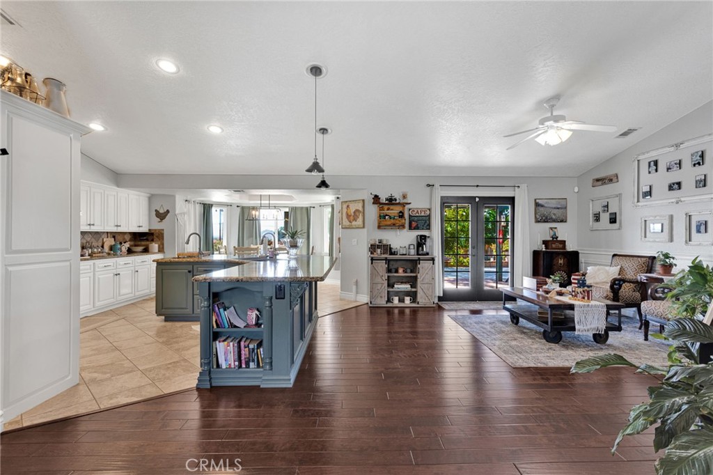 16976 Joshua Property Photo 13