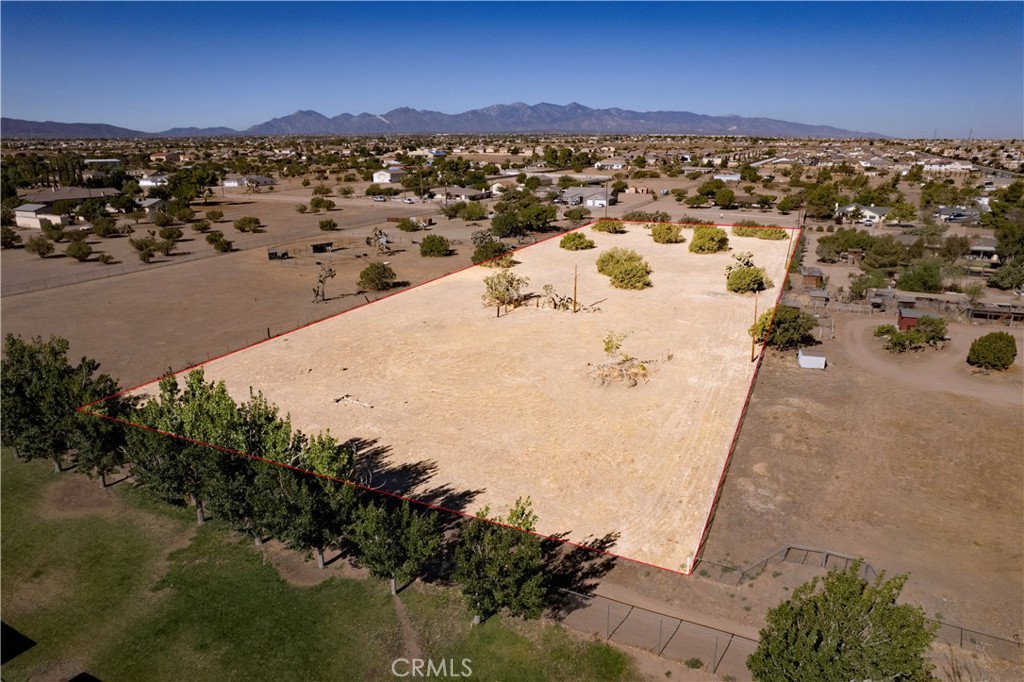 8821 Oakwood Property Photo 8