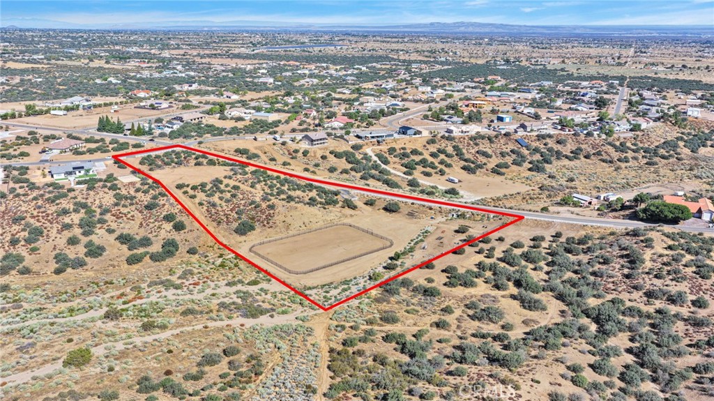 8089 Arrowhead Property Photo 4
