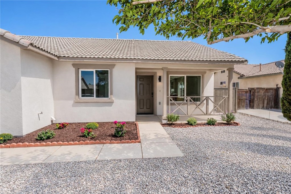 15205 Stone Street Property Photo 2