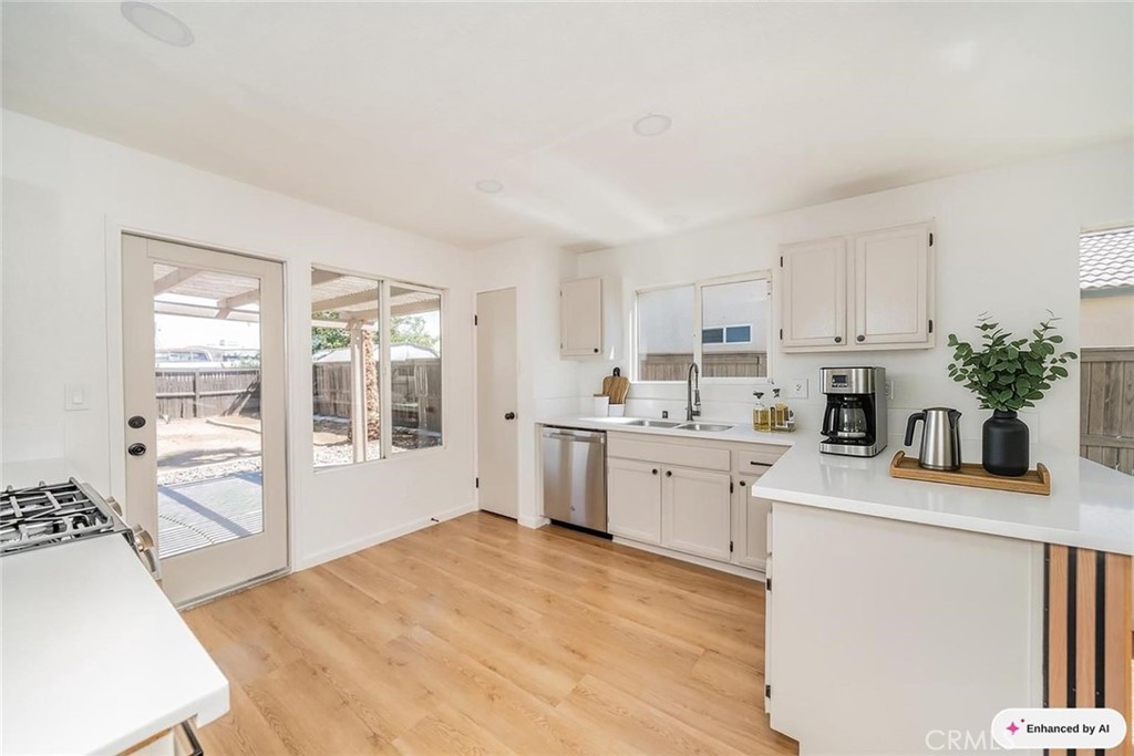 15205 Stone Street Property Photo 7