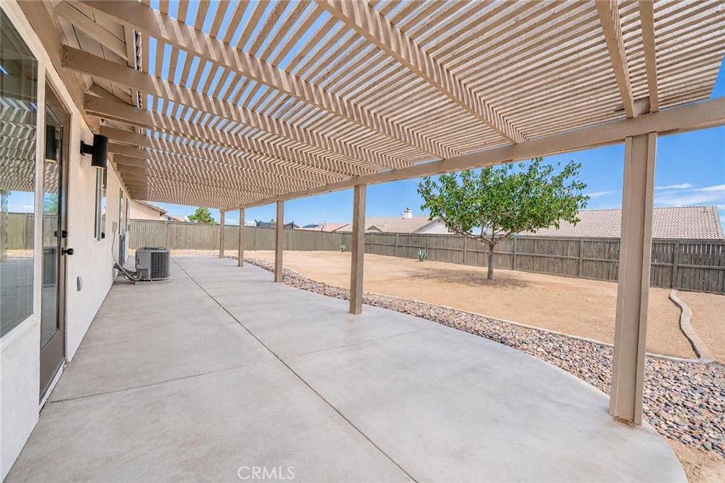 15205 Stone Street Property Photo 26