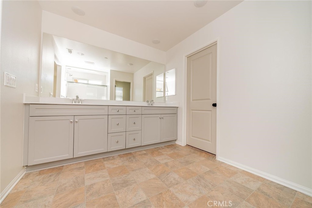 12033 Firbrook Street Property Photo 14