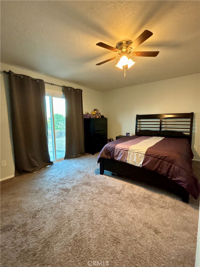 18618 Vine Property Photo 9