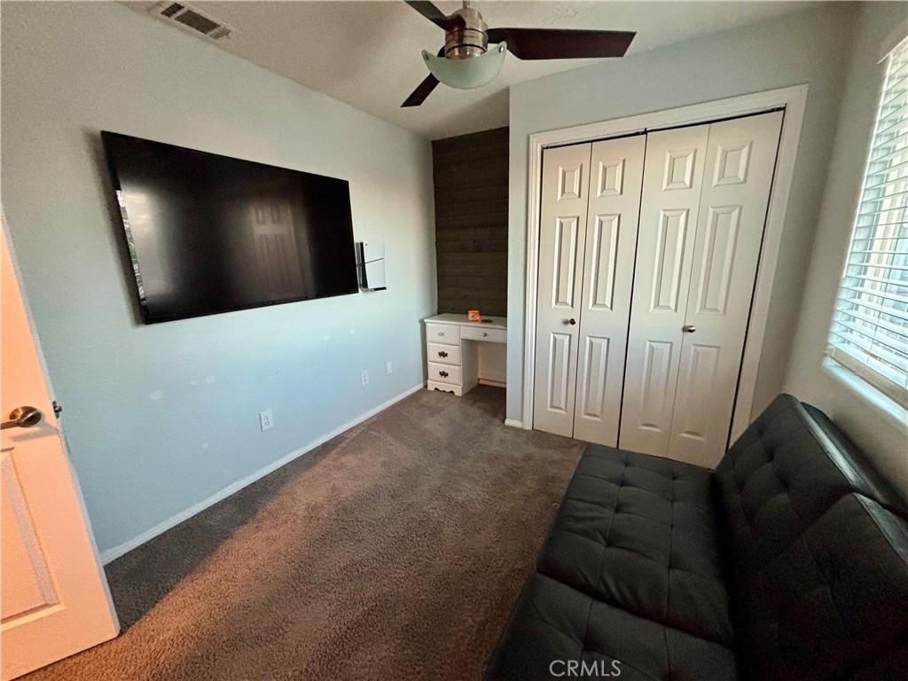 18618 Vine Property Photo 14