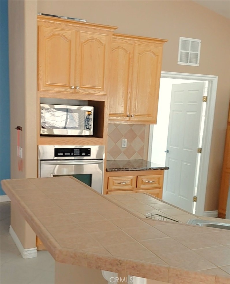 26706 Cumberland Property Photo 4