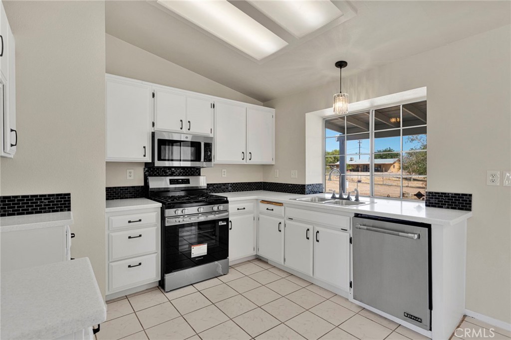 18190 Pitache Street Property Photo 14