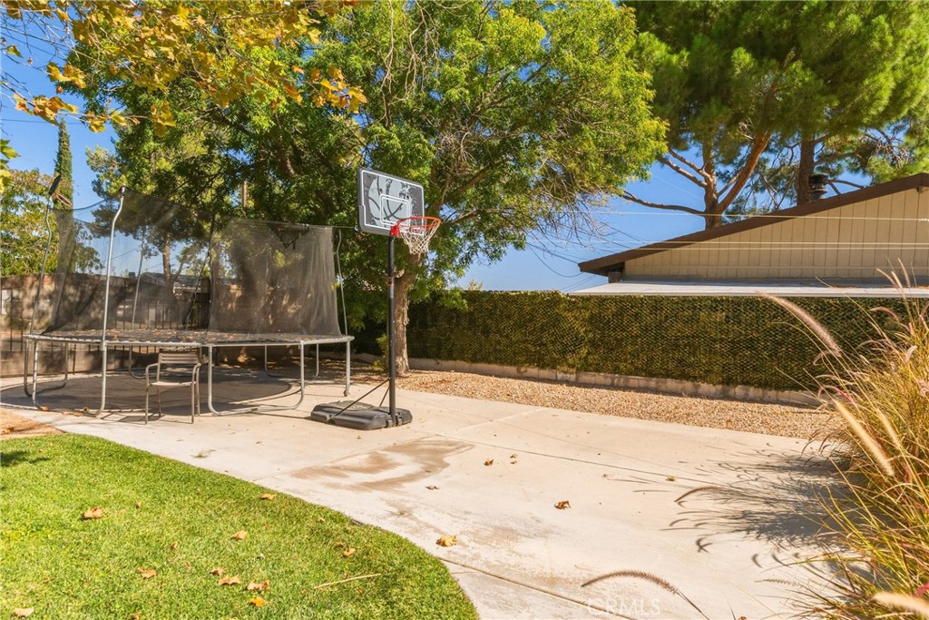 7611 Glider Property Photo 34