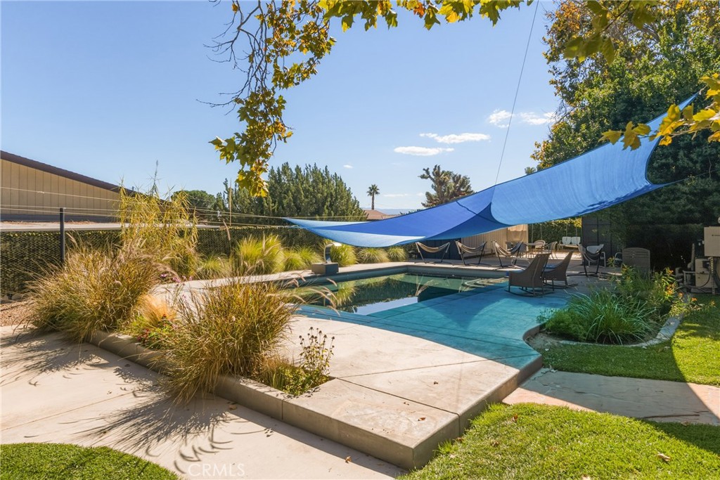 7611 Glider Property Photo 41