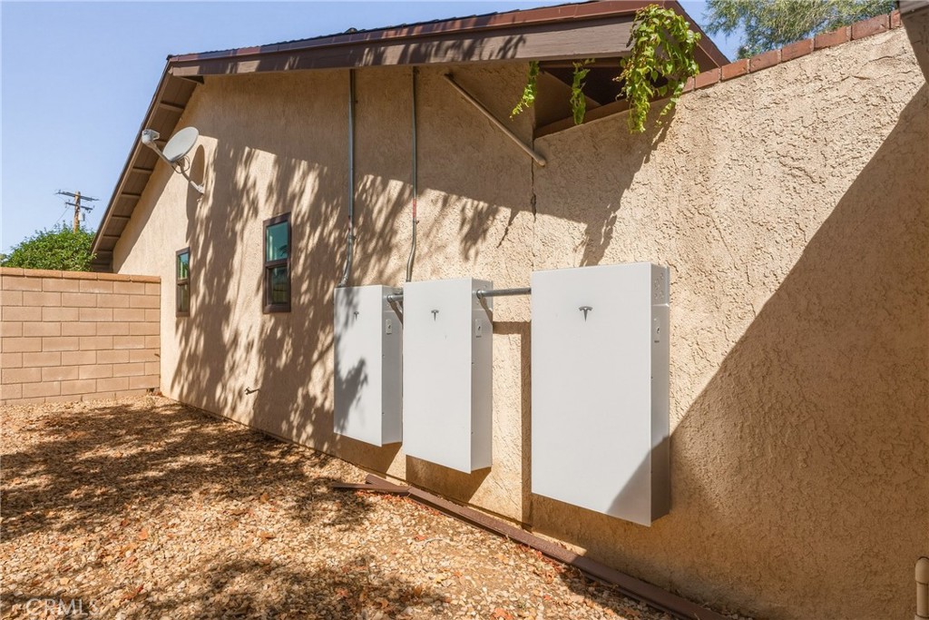 7611 Glider Property Photo 46
