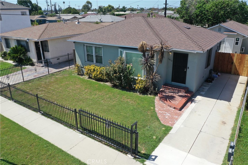 1613 N Grandee Avenue Property Photo 1