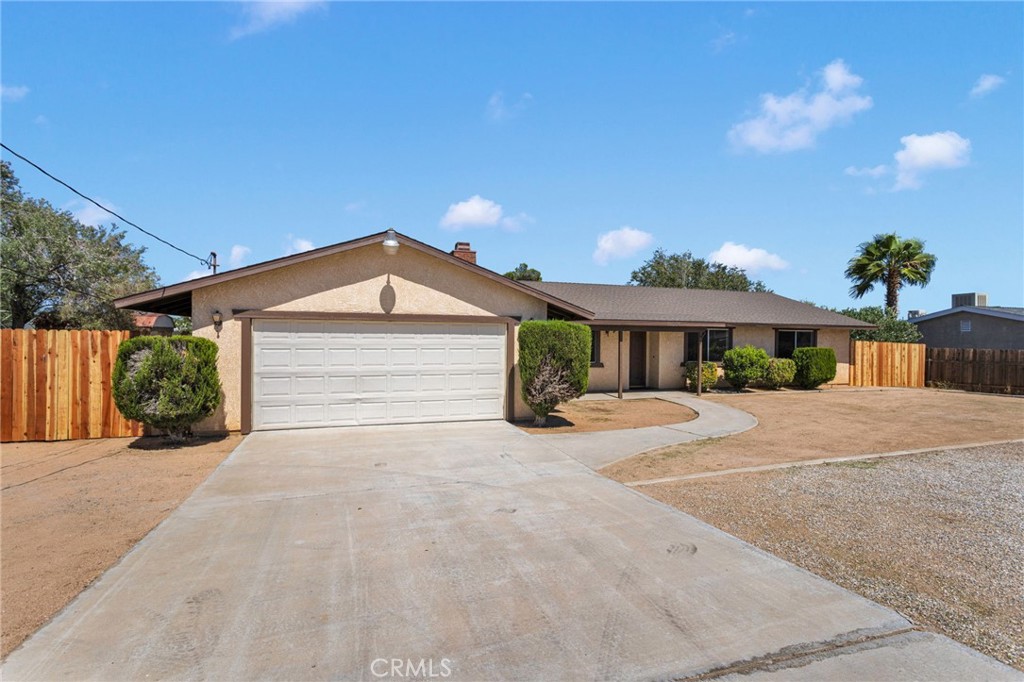 18256 Danbury Property Photo 3