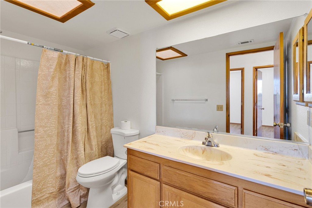 18256 Danbury Property Photo 23