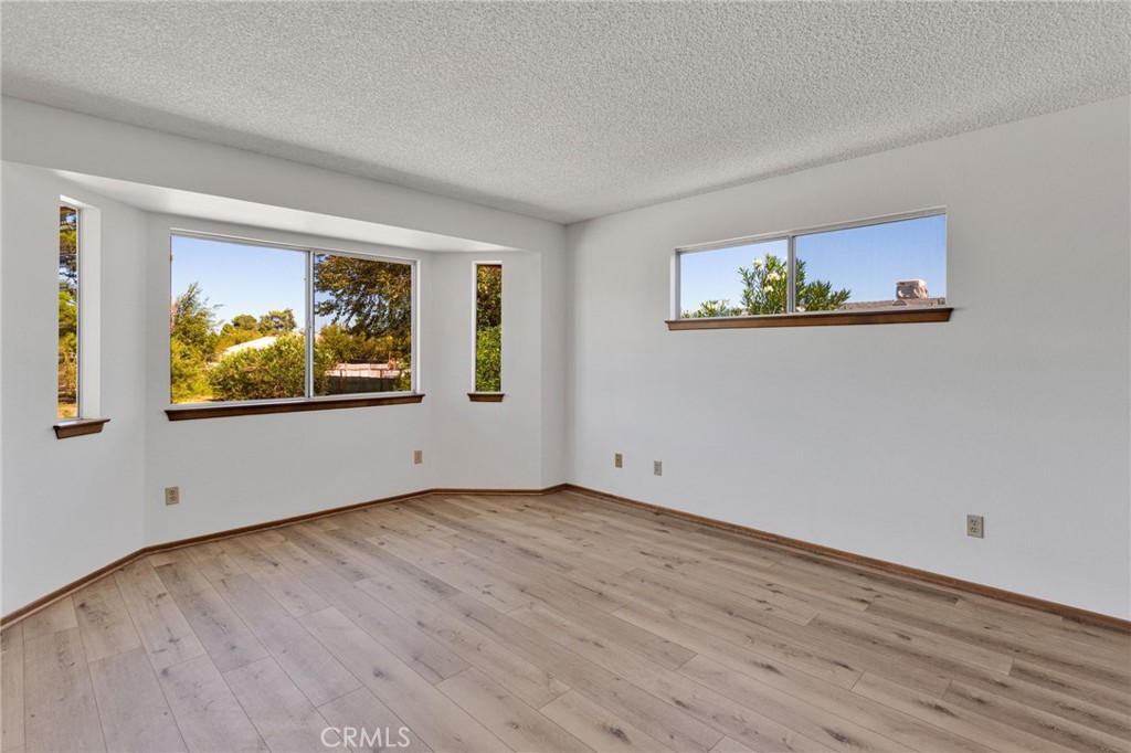 18256 Danbury Property Photo 25