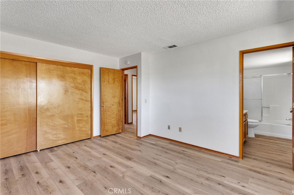 18256 Danbury Property Photo 27
