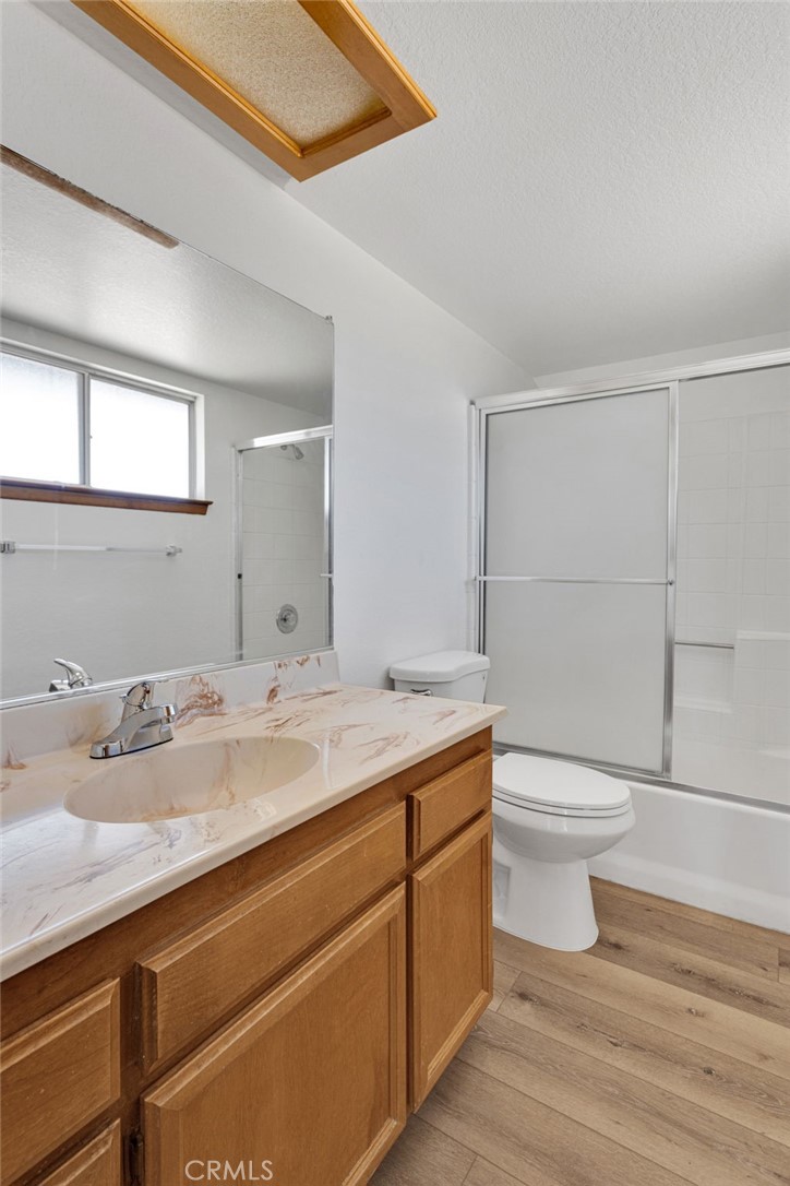 18256 Danbury Property Photo 29