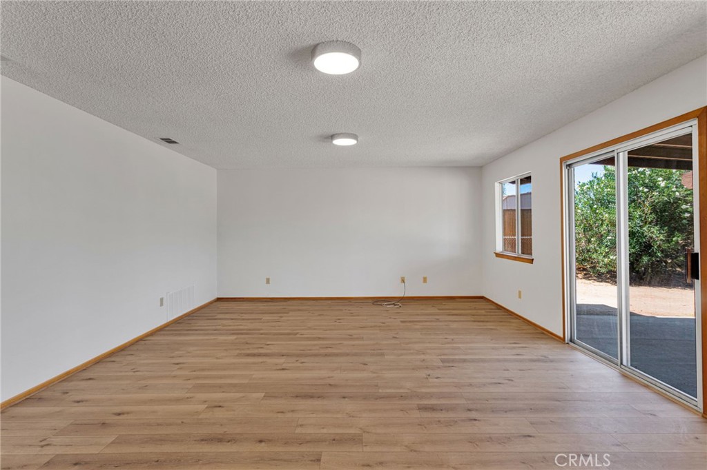 18256 Danbury Property Photo 34