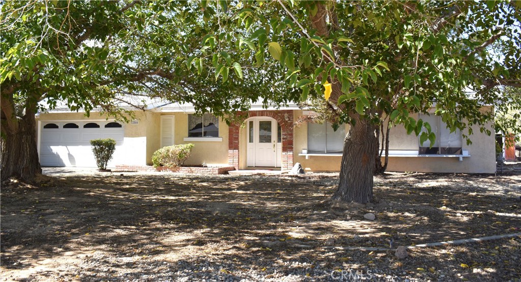 12566 Iroquois Road Property Photo 2