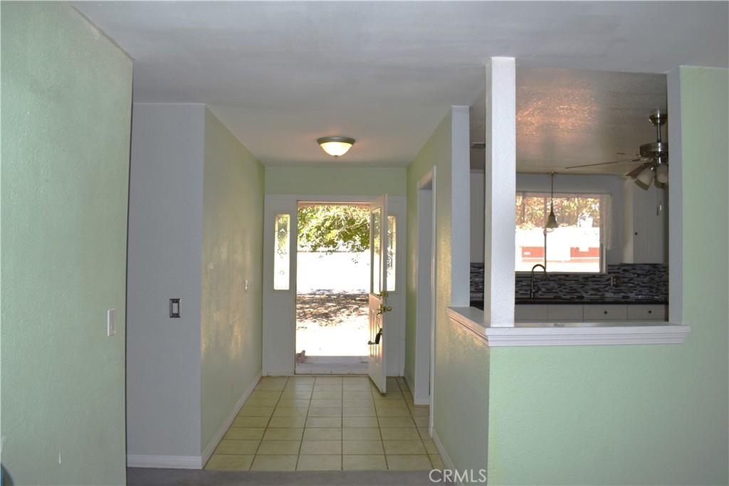 12566 Iroquois Road Property Photo 3