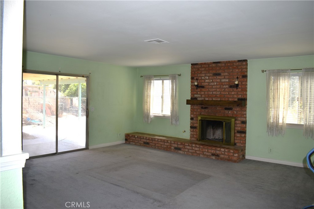 12566 Iroquois Road Property Photo 5