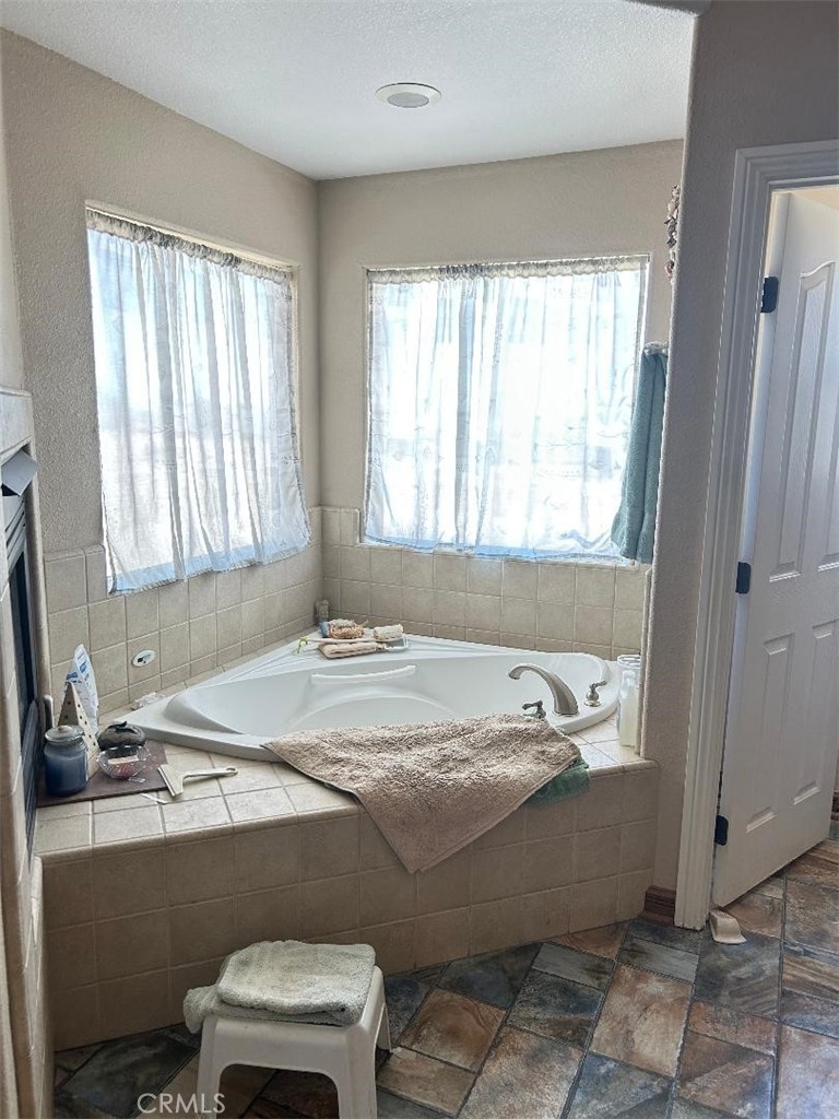 10928 Lantry Lane Property Photo 11