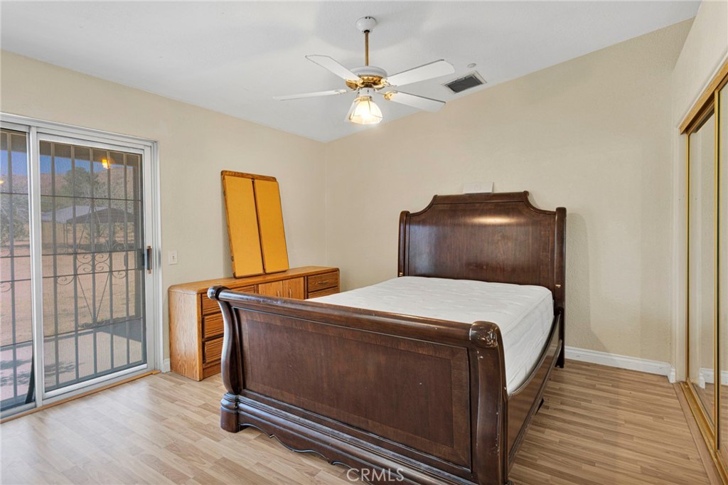 12950 Syracuse Property Photo 15