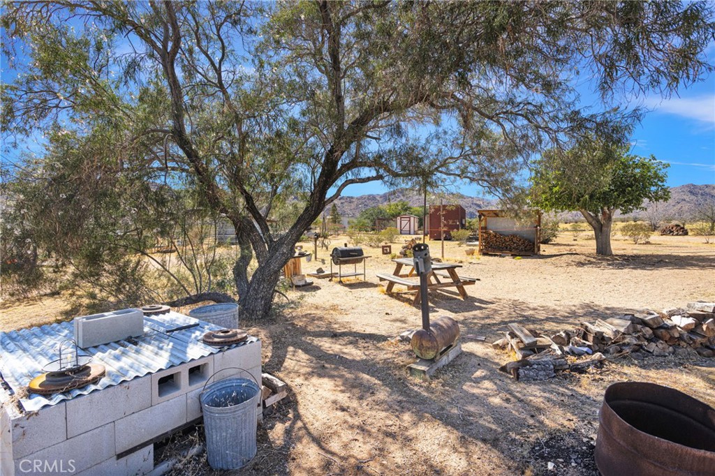 12950 Syracuse Property Photo 48