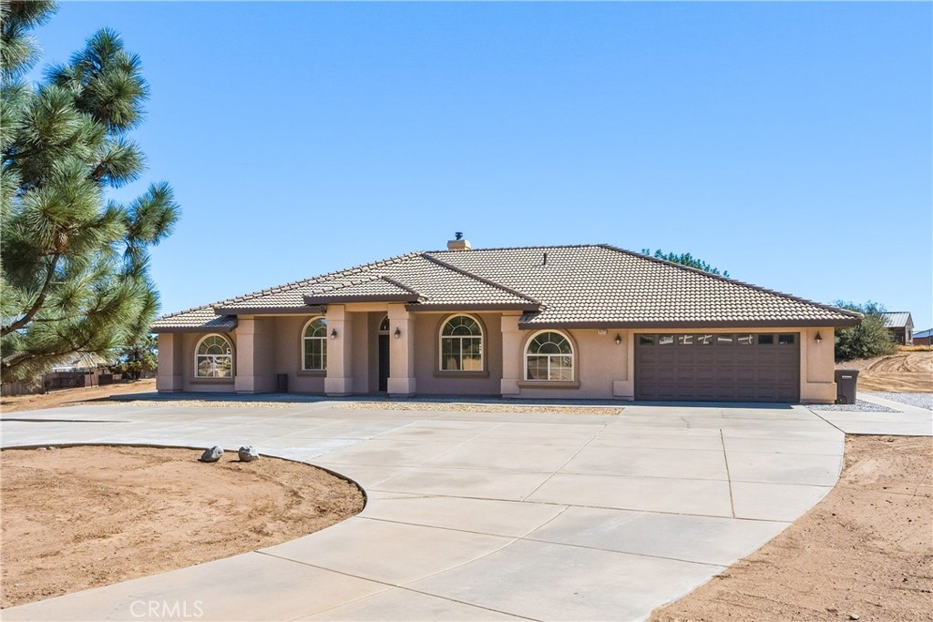 8423 Beaver Property Photo 1