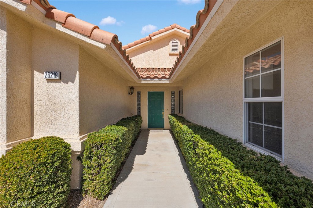 26218 Corona Property Photo 6