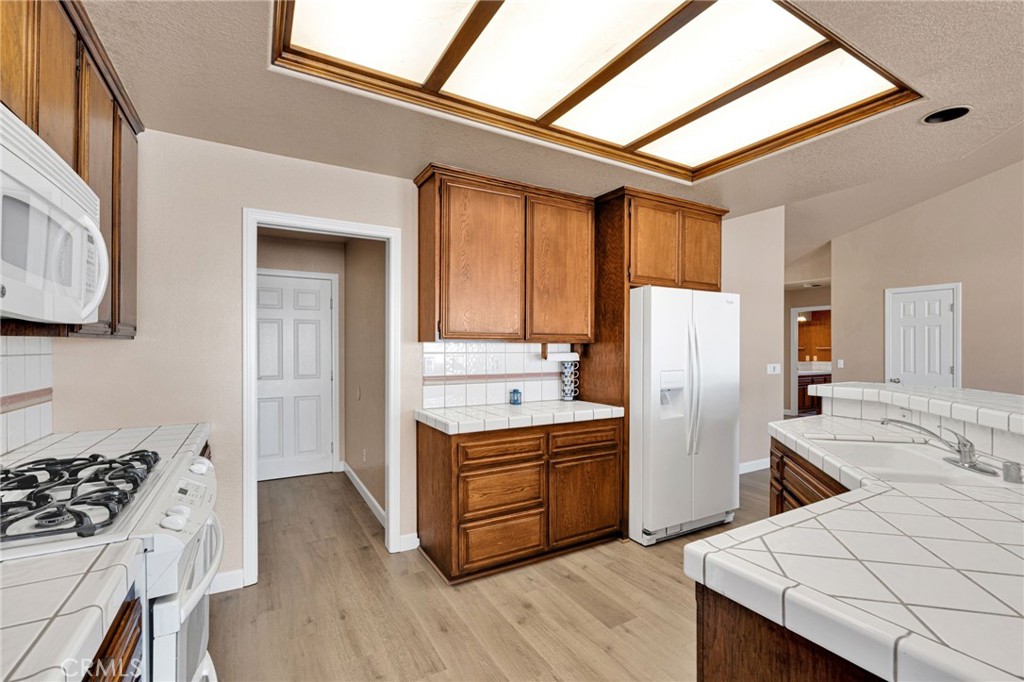 26218 Corona Property Photo 15