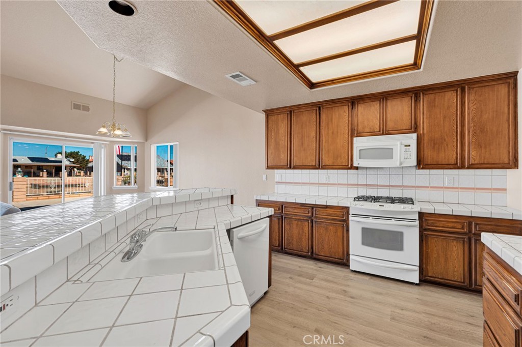 26218 Corona Property Photo 17