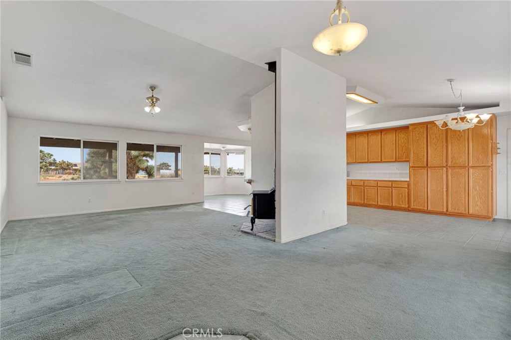 10432 Atsina Property Photo 6