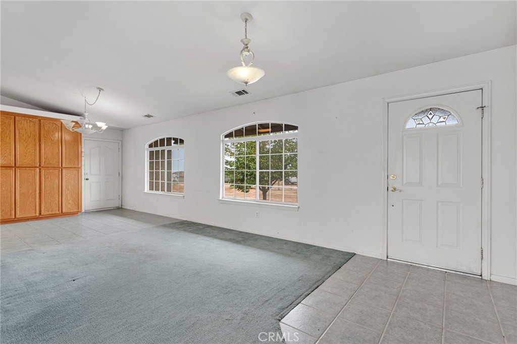 10432 Atsina Property Photo 9