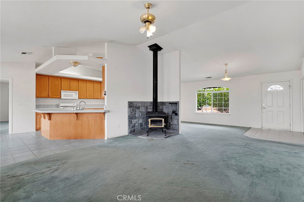 10432 Atsina Property Photo 13
