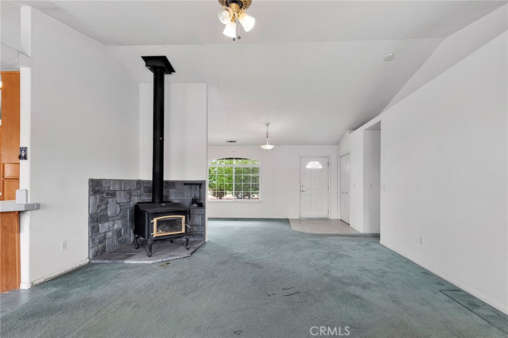 10432 Atsina Property Photo 14