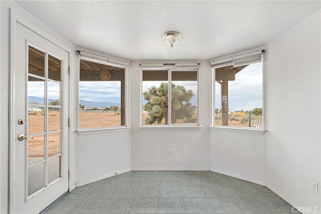 10432 Atsina Property Photo 15