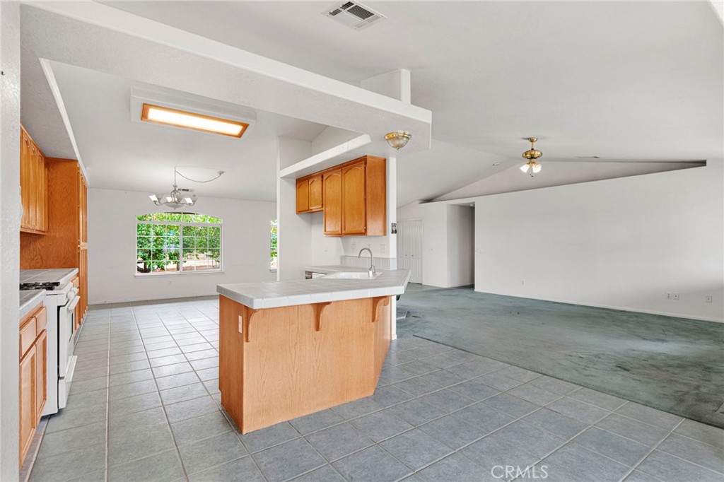 10432 Atsina Property Photo 16