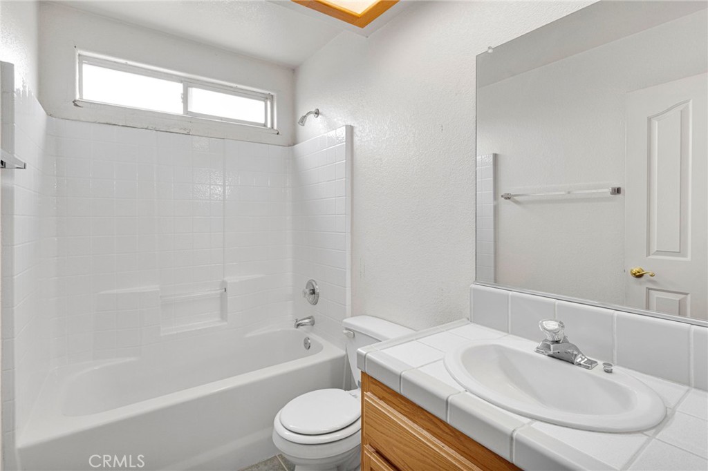 10432 Atsina Property Photo 25