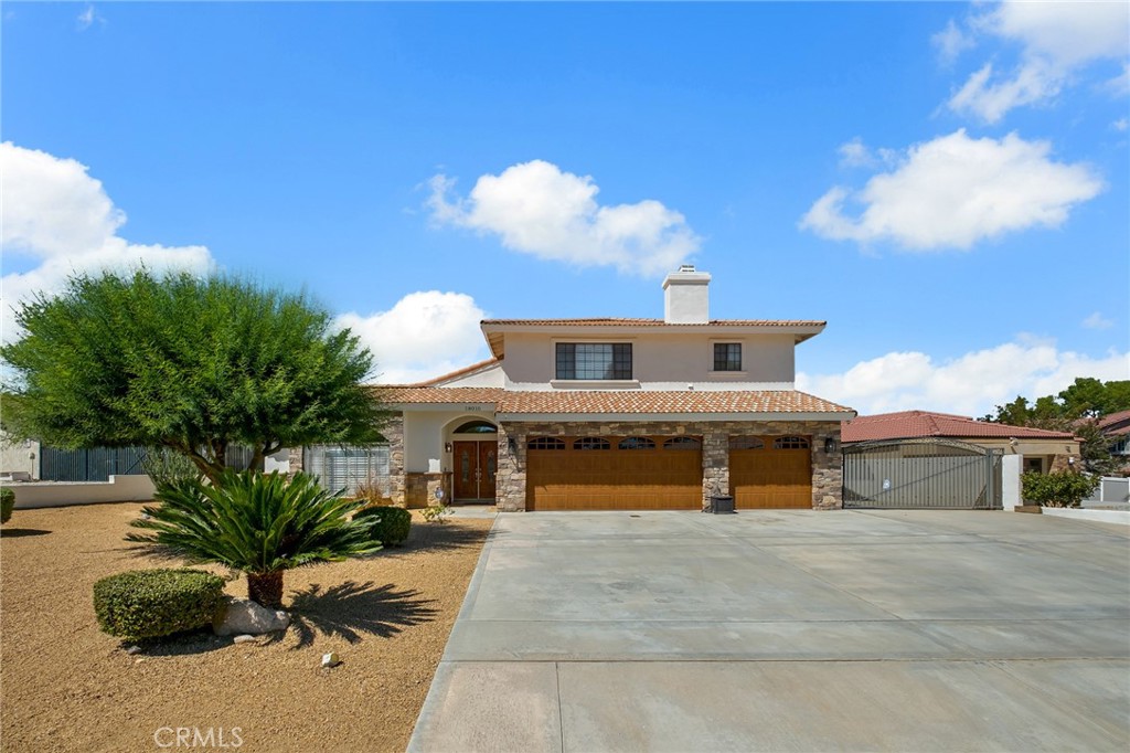 18010 Wildwood Property Photo 6