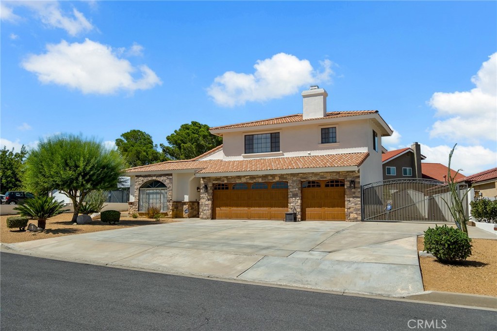 18010 Wildwood Property Photo 8