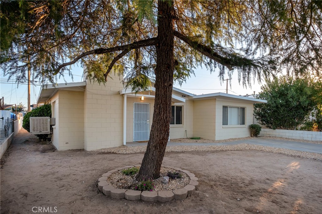 16445 Live Oak Property Photo 3
