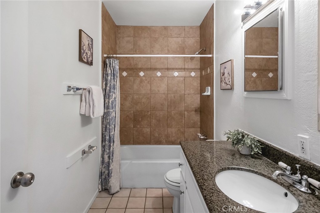 16445 Live Oak Property Photo 14