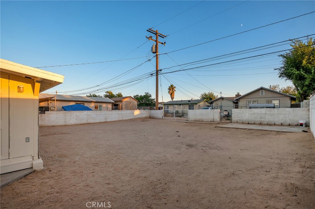 16445 Live Oak Property Photo 24