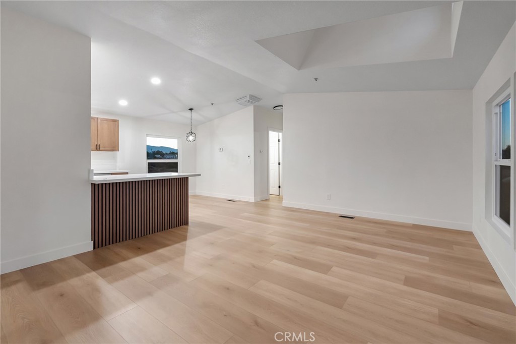 9572 Smith Road Property Photo 4