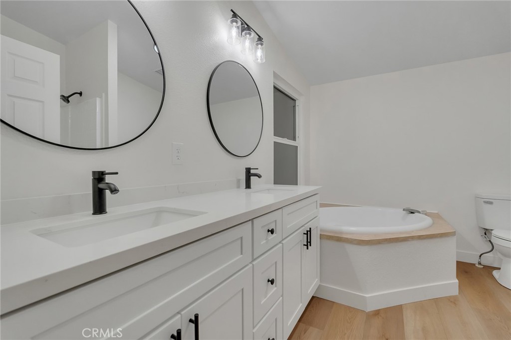 9572 Smith Road Property Photo 22